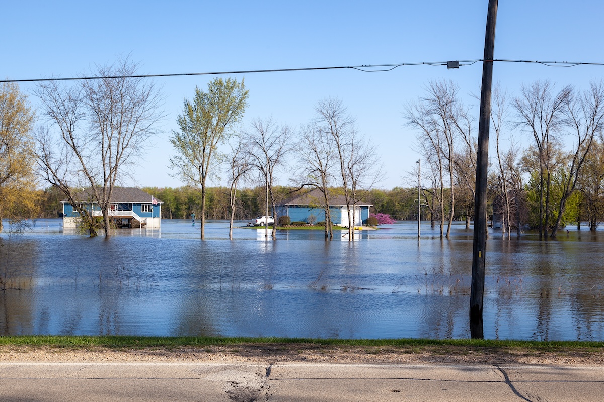Home - Power Dry Midwest flash flood after storm leaves homes with storm water damage